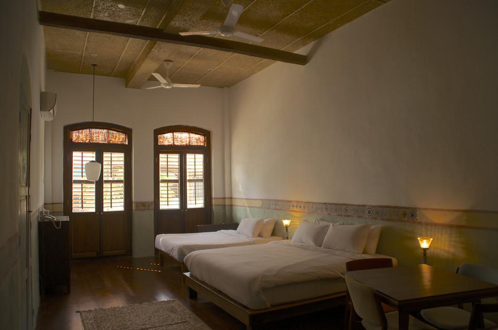 Ren I Tang Heritage Inn Джорджтаун Экстерьер фото